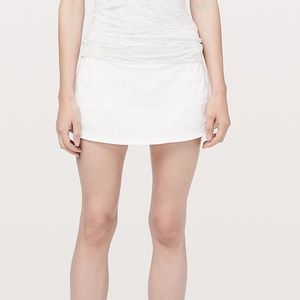 Like new light grey Lululemon skirt